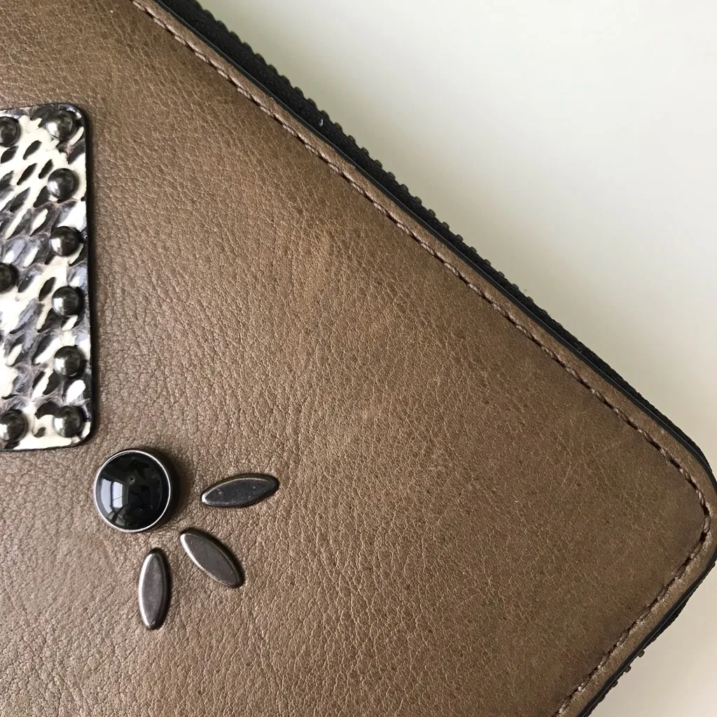 Coach Accordion Leather Wallet With Western Rivets And Snakeskin Patchwork - Image 12