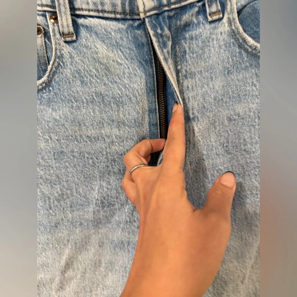 Abercrombie & Fitch the 90s Straight Ultra Hight Rise Denim Jeans Size 26/2R - Image 4