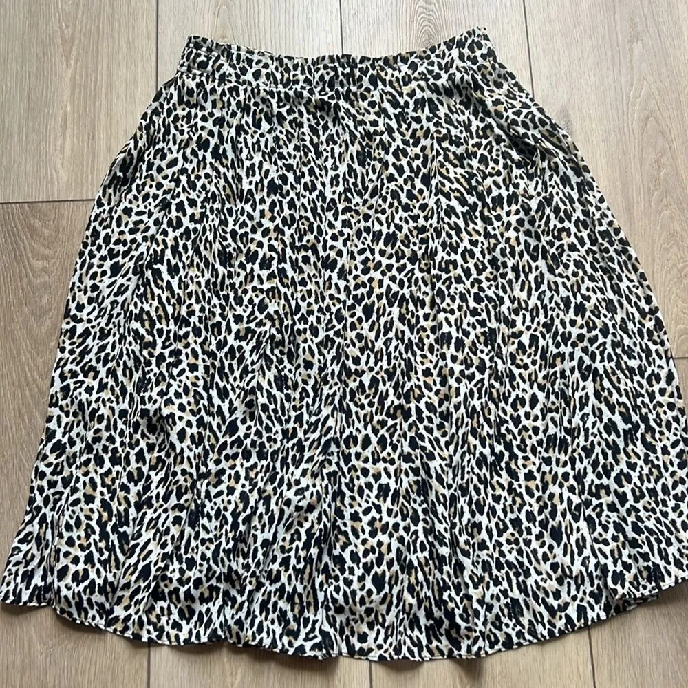 J.Crew  Pleated Leopard Midi Skirt Size 8 - Image 7