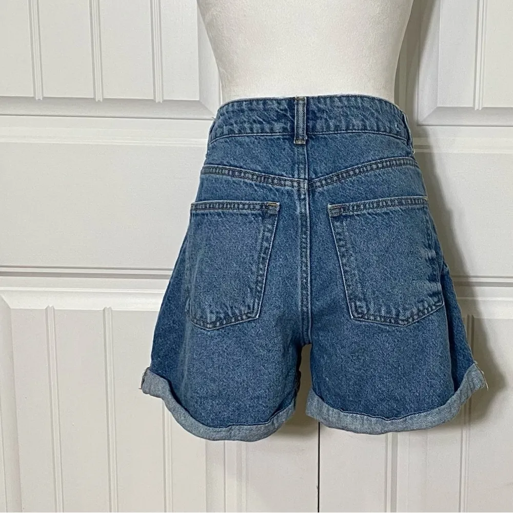 H&M Womens High Waisted High Rise Denim Jean Cuffed Shorts Size 4 - Image 2