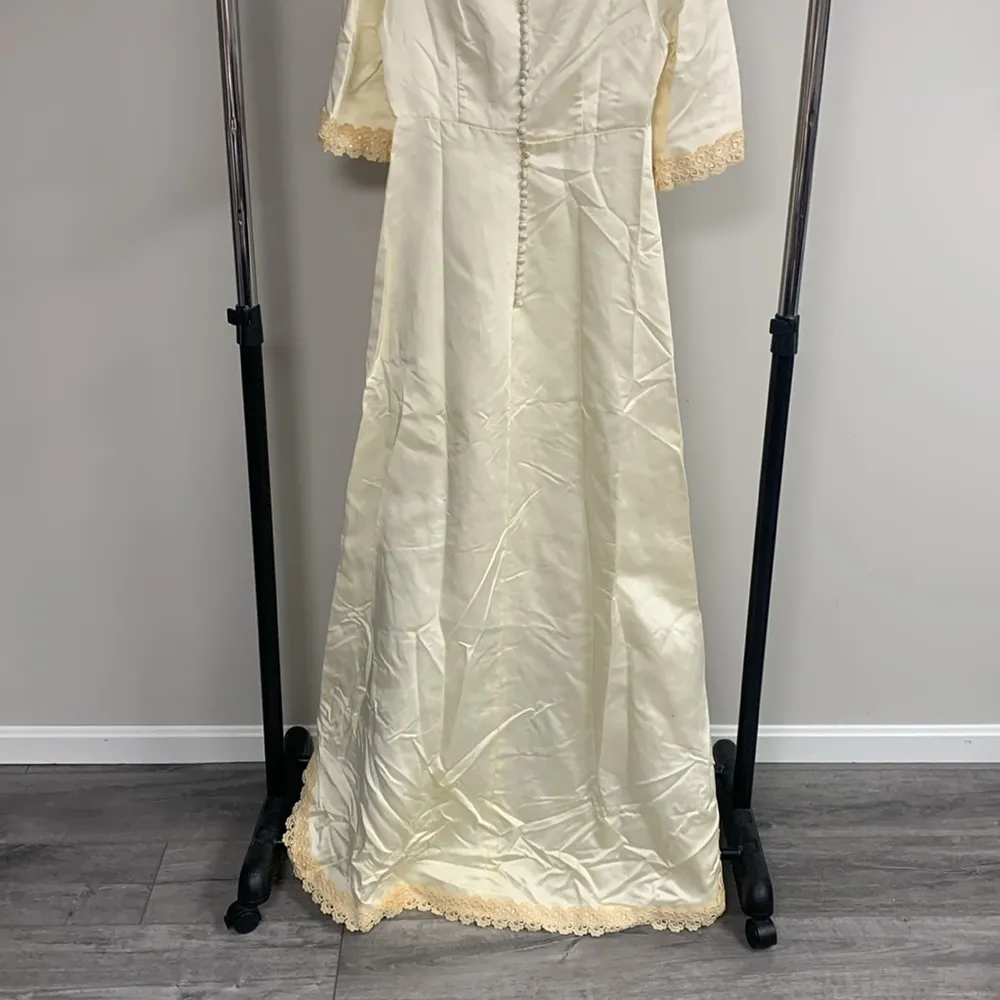 Vintage 1930’s/40’s Satin Handmade Wedding Dress with Buttons - Image 6
