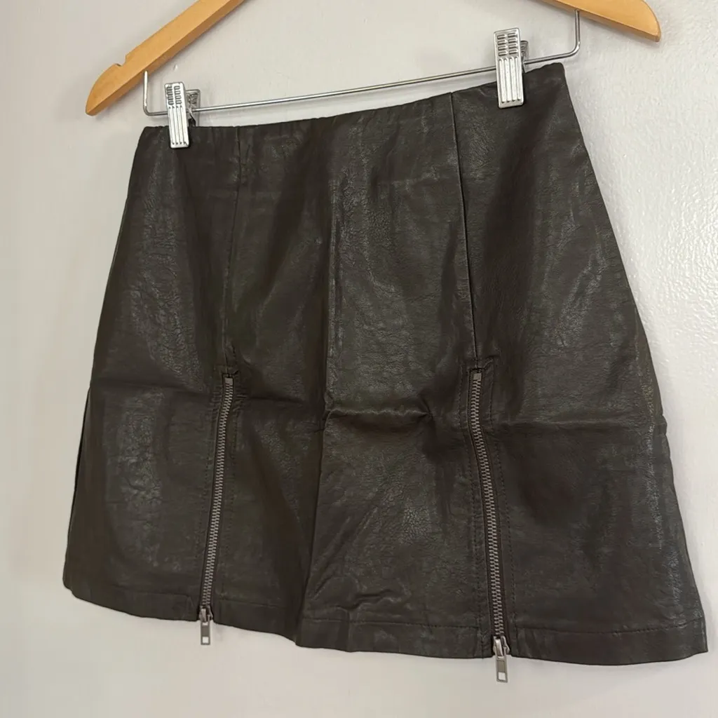 MOVING SALE LF faux leather zipper green mini skirt - Image 2