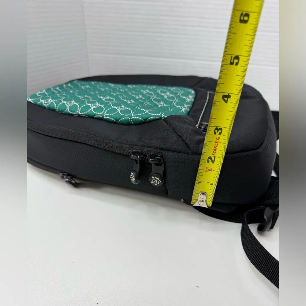 Sherpani Quilted Green and Black Backpack - Image 8