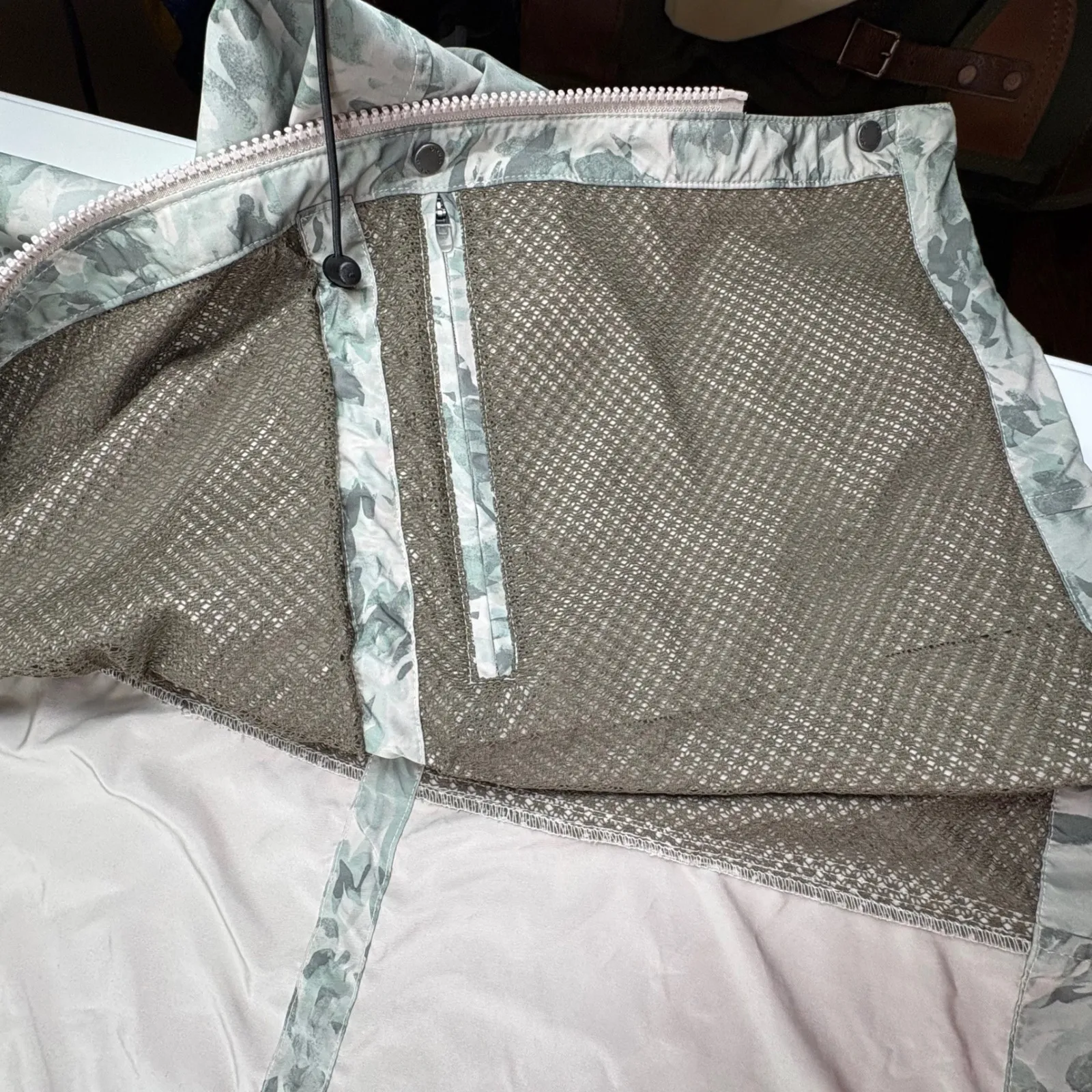 Orvis Women's Lightweight Hooded Jacket Camo Outdoor Zip Up Size L NWOT - Image 11