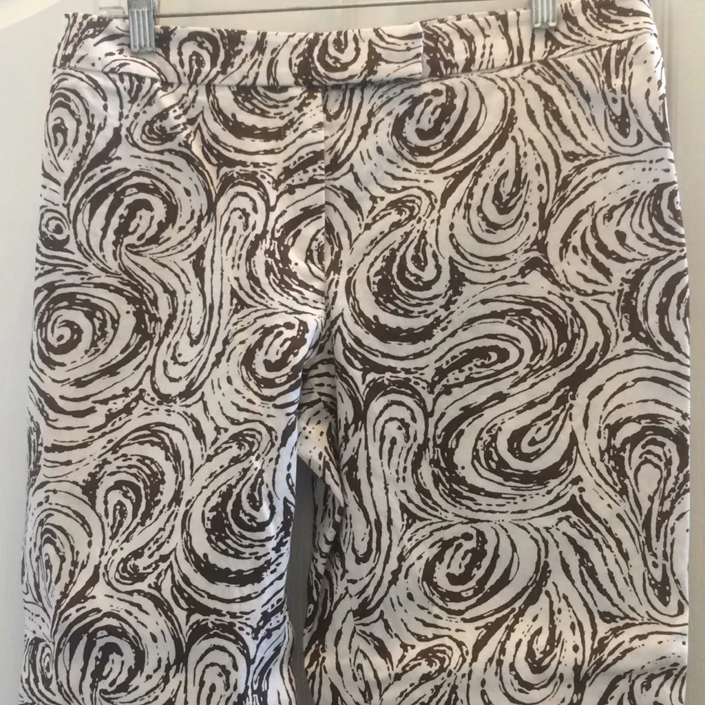 FINAL MARKDOWN Kenneth Cole cropped slacks 8 - Image 2