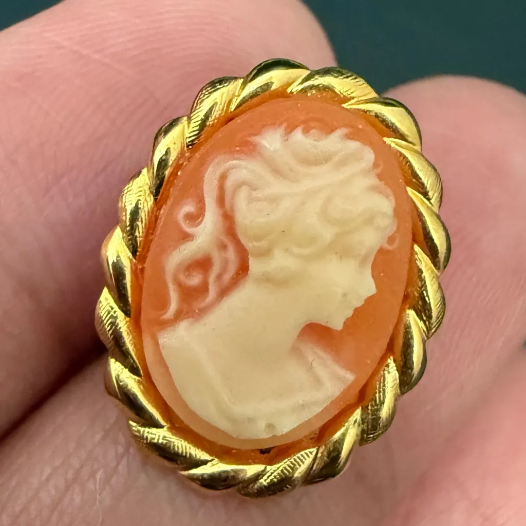 Vintage Unsigned Gold - Image 7