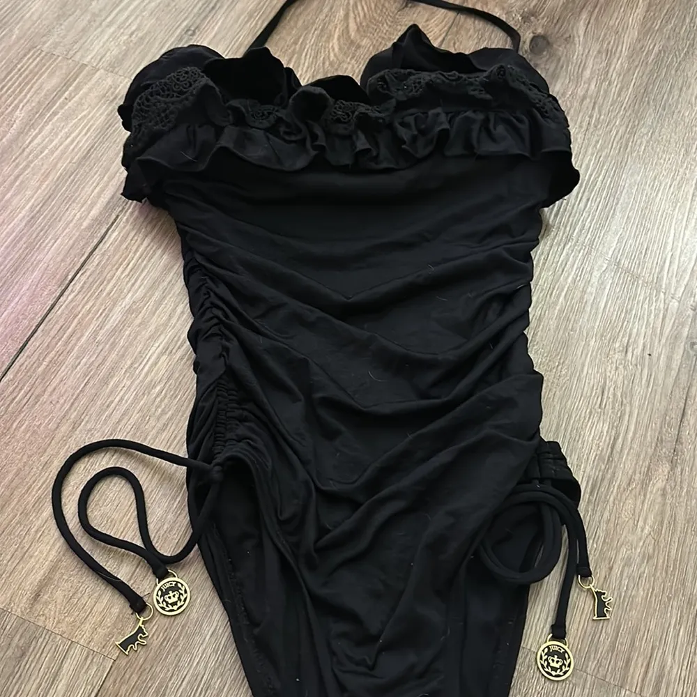Juicy Couture black ruffled bandeau One piece swimsuit with side charms size P - Image 2