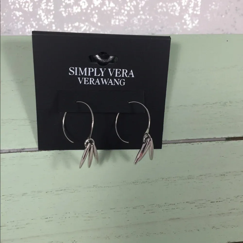 🆕 Simply Vera Vera Wang Silver Hoop Earrings - Image 4