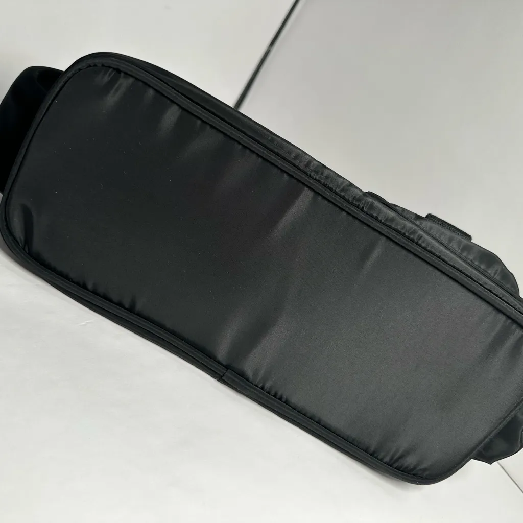 PINK Victoria’s Secret Nylon Cargo Shoulder Bag - Image 7