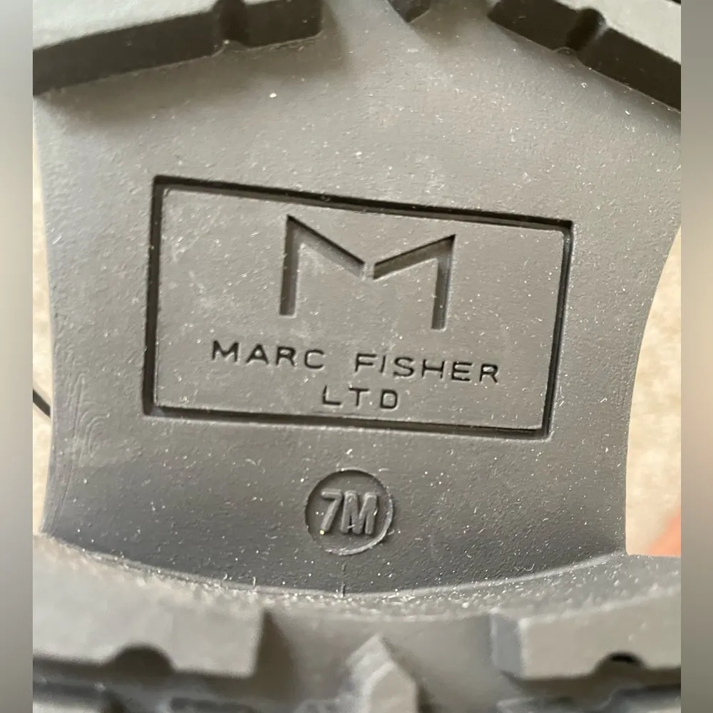 Marc Fisher LTD Nairy Lace Up Genuine Shearling Lug Sole Bootie Size 7 NIB - Image 10