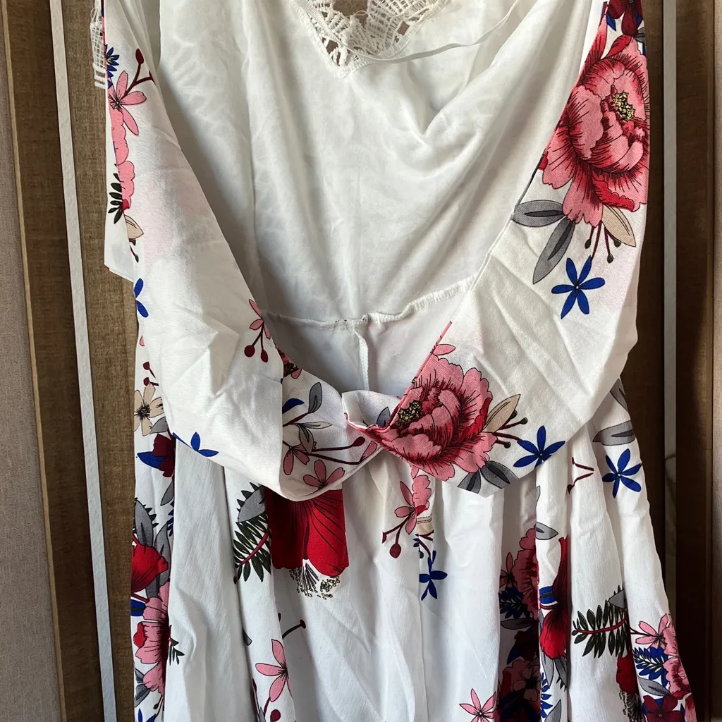 Floral Print tie back romper XL - Image 8