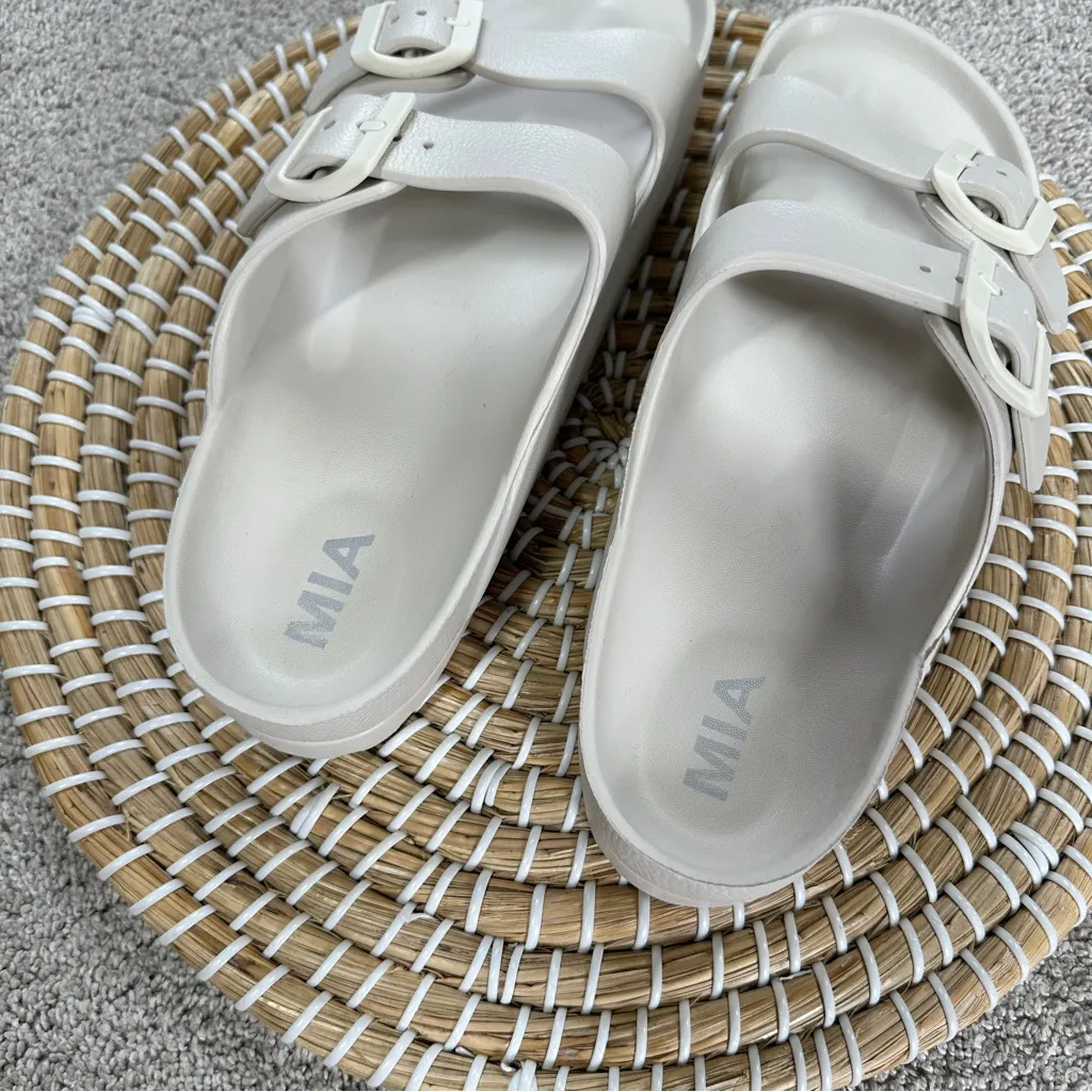 MIA Women’s Two-Band Buckle Kiana Sandals Slides Slip On in Sand Size 9 - Image 5