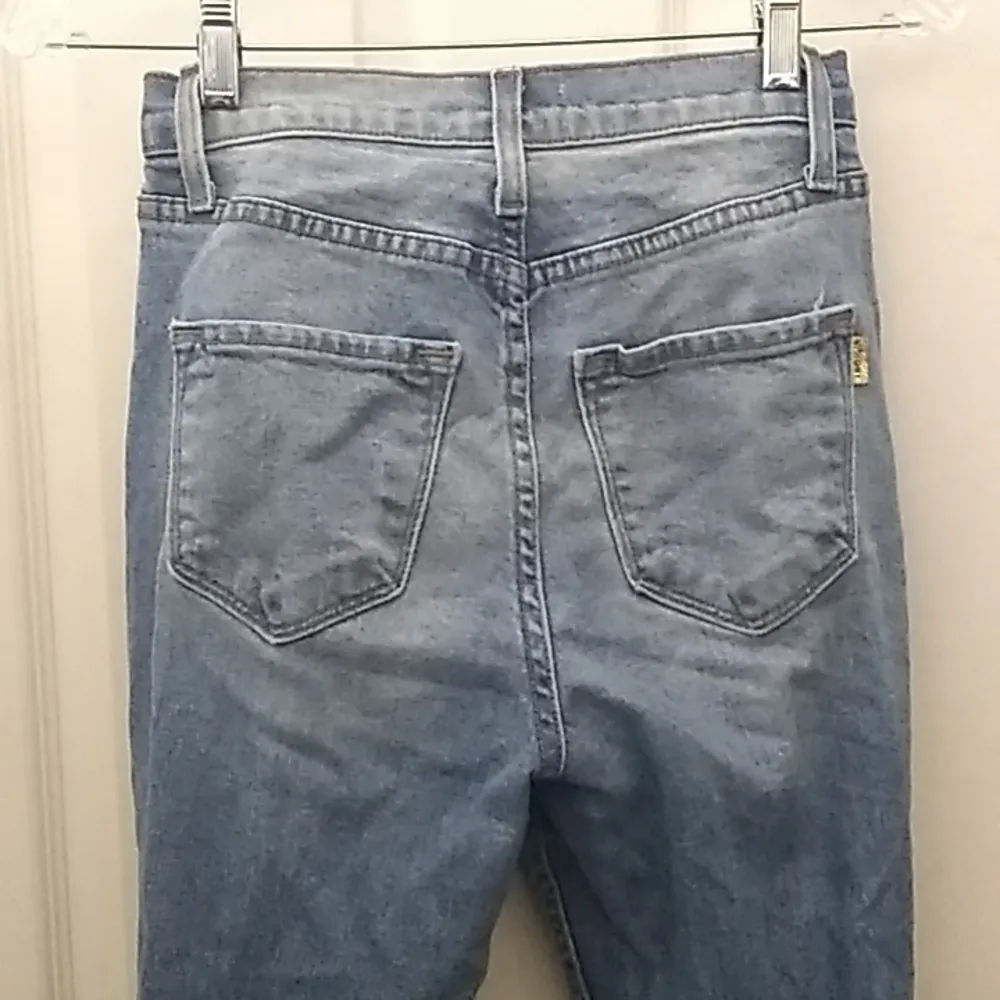 FINAL MARKDOWN Juniors' vibrant MiU Distressed Jeans (3/W25) - Image 13