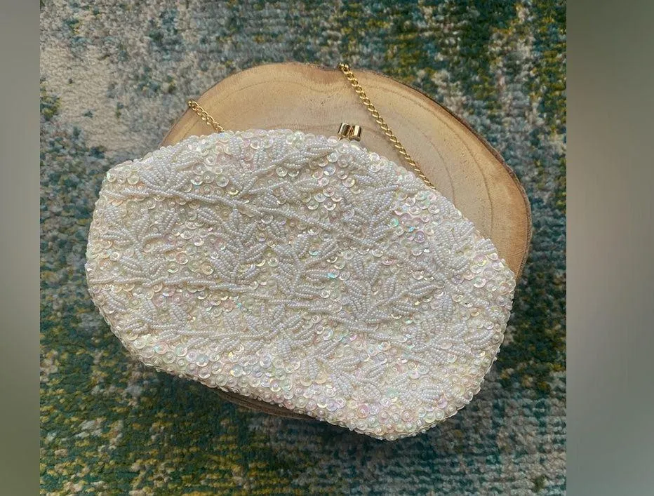 Vintage  Miami bridal wedding sequin beaded small chain purse - Image 2