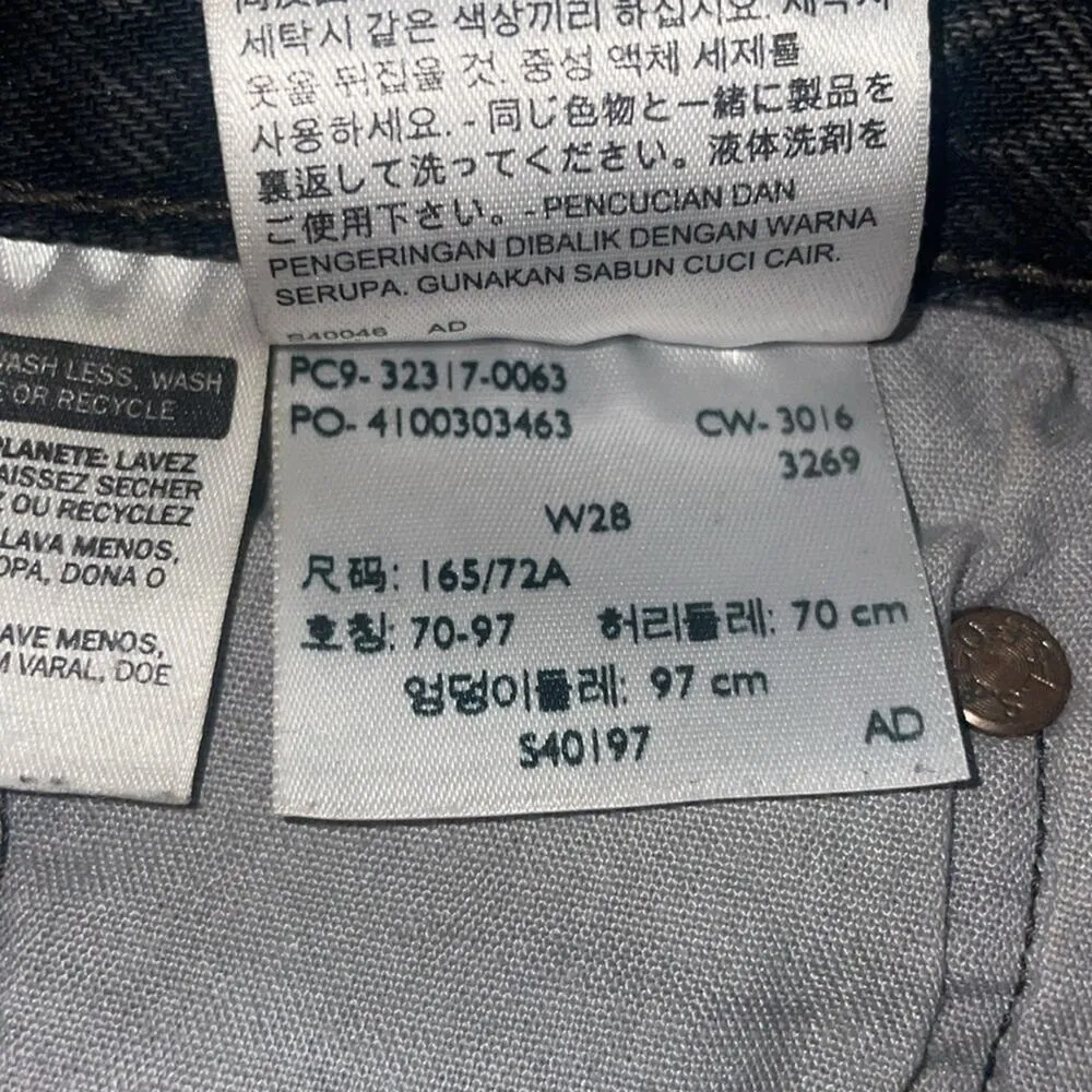 Levi’s 501 Women’s Sz 28 Black Wash Shorts Cut Off Jean Distressed Button Fly - Image 4