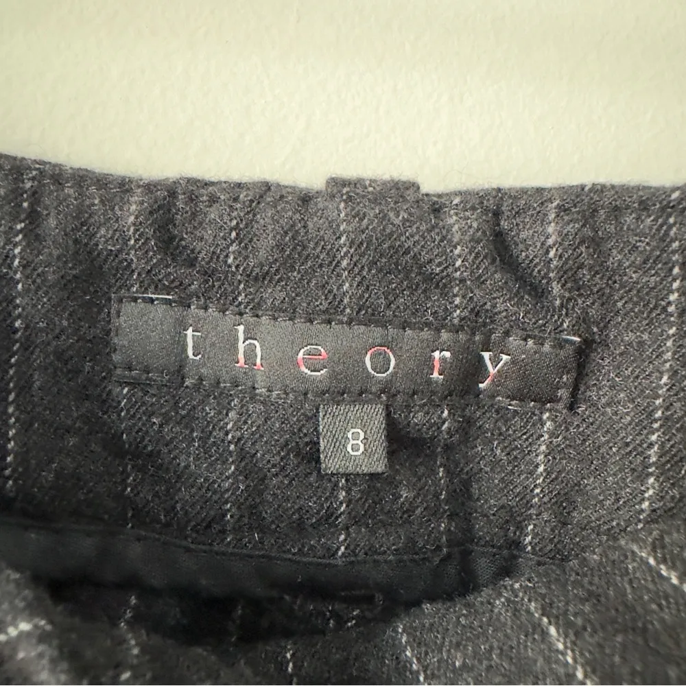 Theory Wool Pinstripe Pants Business Casual Pockets Belt loops zip hook and eye - Image 7