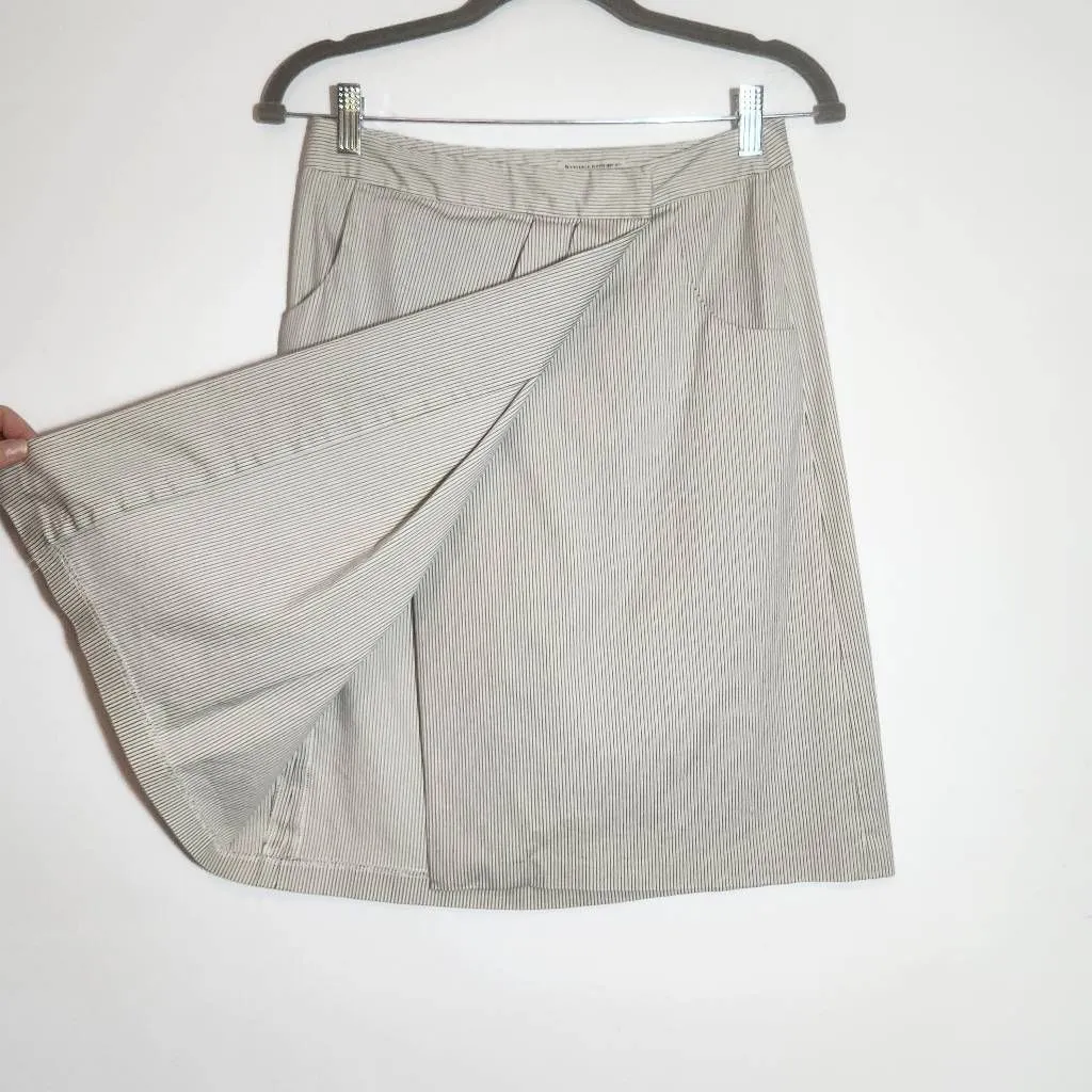 Banana Republic Cream Pinstripe Wrap Skirt Size 0 Preppy Mini Skirt - Image 4