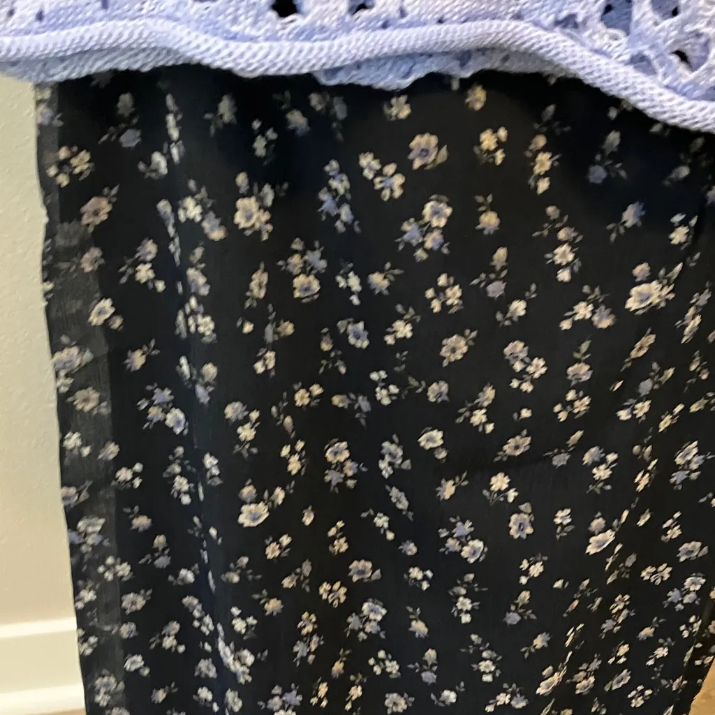 Women's Light Blue Crochet loose knit Top and straight skirt NWOT Size undefined - Image 3