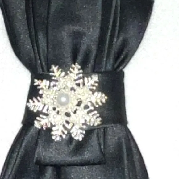 “Dainty Dapper”Elegant Black Satin necktie Necklace with snowflake brooch - Image 2