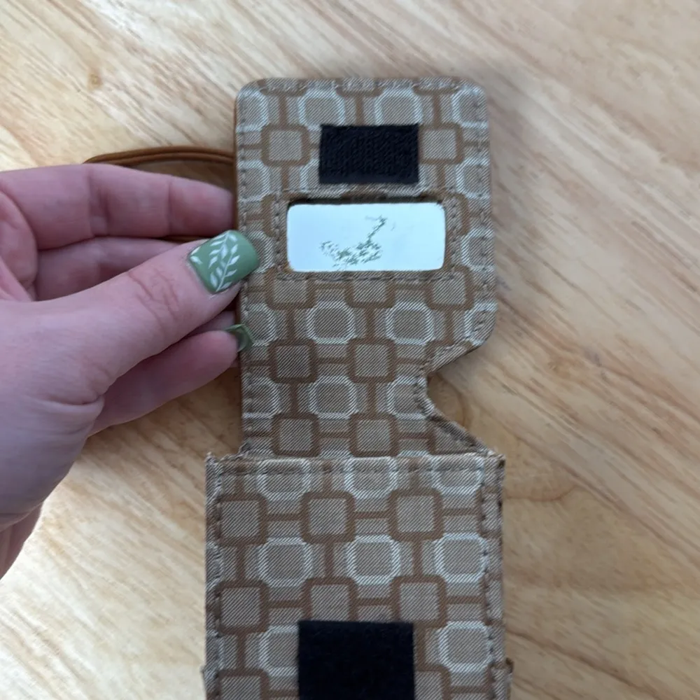 Nine West Vintage Cell Phone Wallet Wristlet ID Display Brown Y2K - Image 6