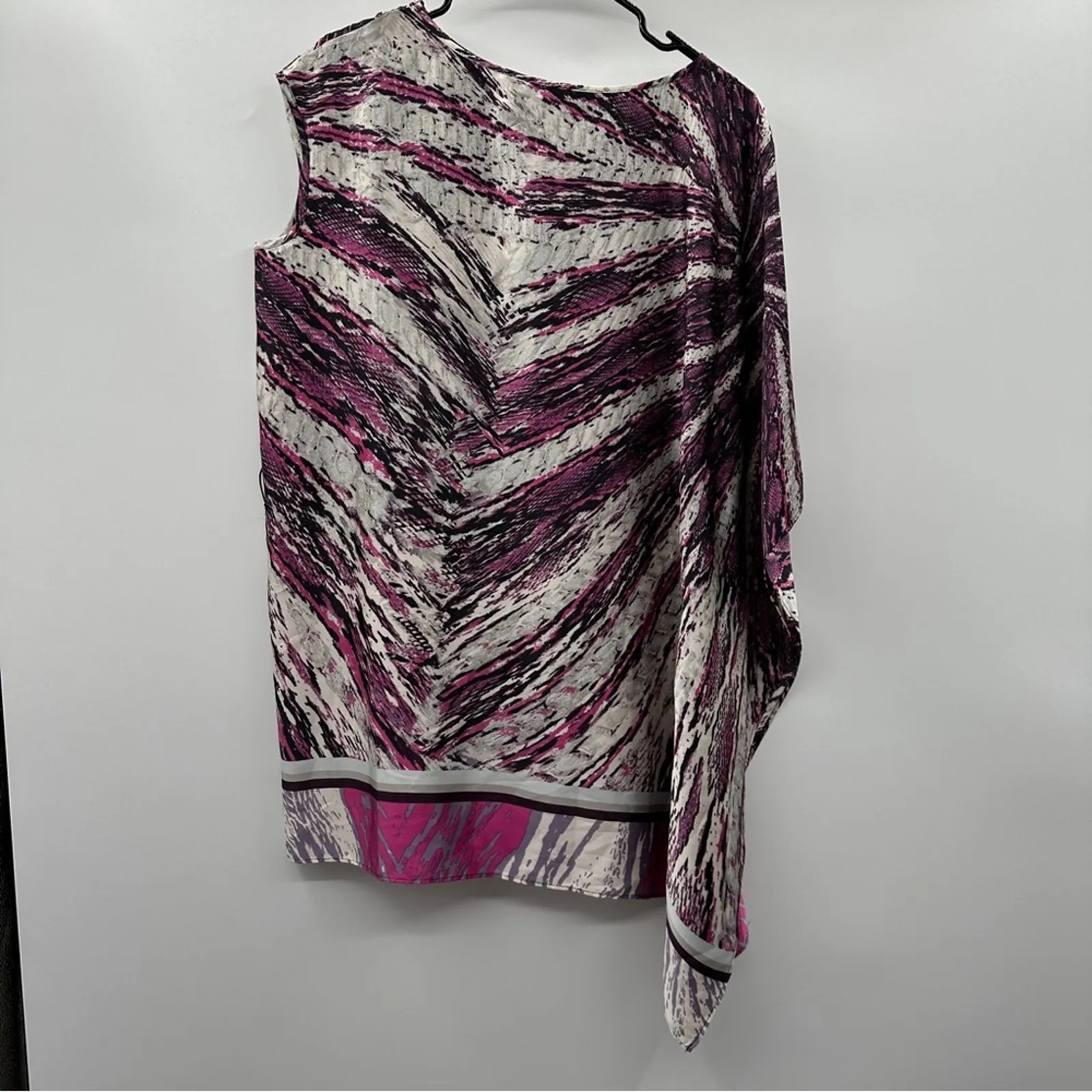 Bisou Bisou‎ Plum Snakeskin Abstract Artsy One Sleeve Poncho Shaw Cape Size M - Image 4