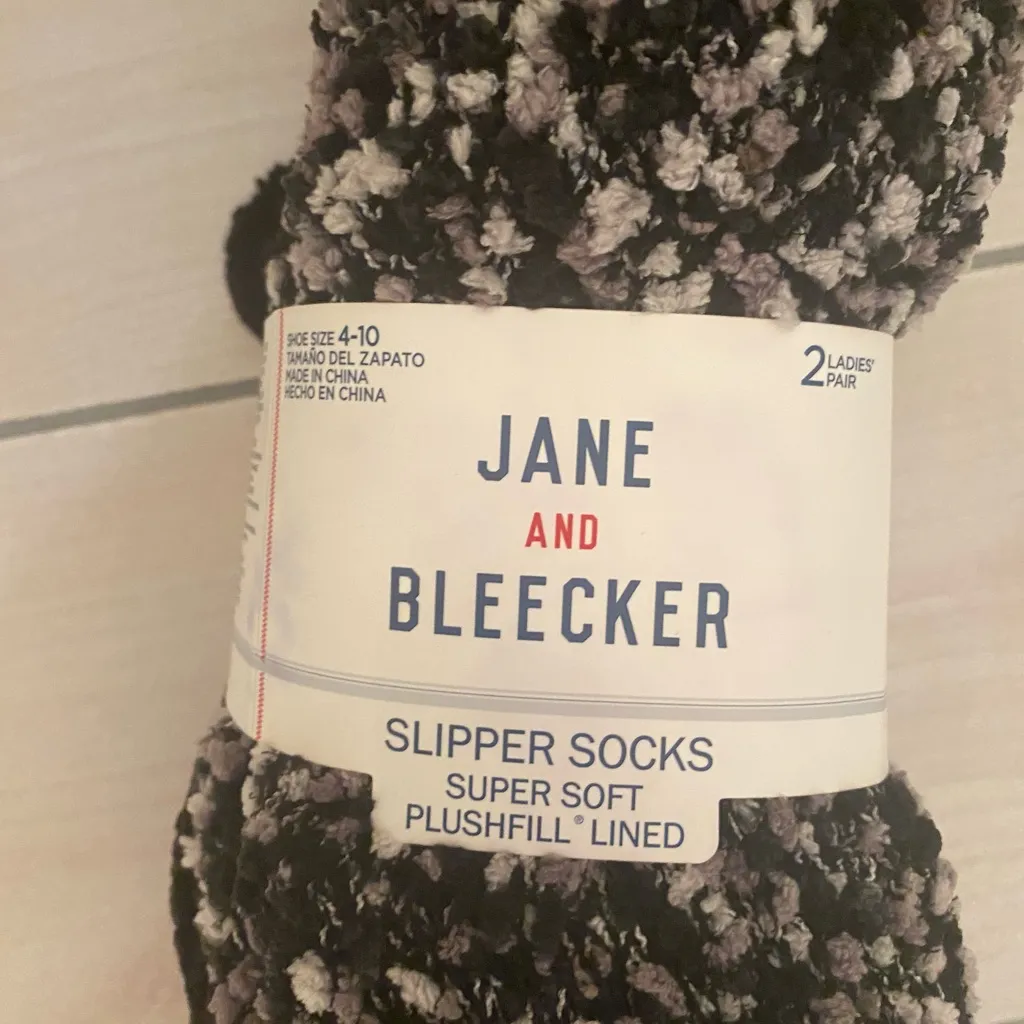 🔴Jan’s and Bleecker two pack socks. - Image 2