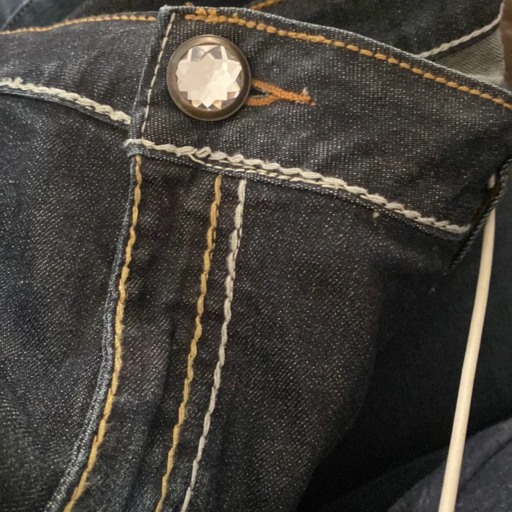 Lane‎ Bryant Plus Size Denim Embroidered Pockets Capri Jeans
Size 20 - Image 11