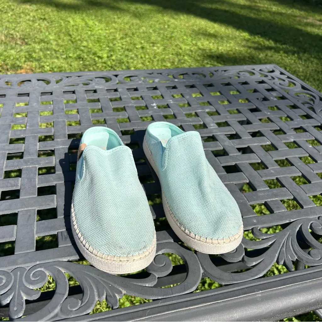 UGG Delu slip on sneakers mules‎ in sky Blue womens size US 10 - Image 3
