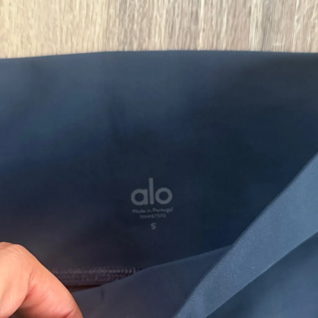 ALO Yoga Midnight Blue Cutout Leggings Navy High waist Ripped Warrior 7/8 - Image 8