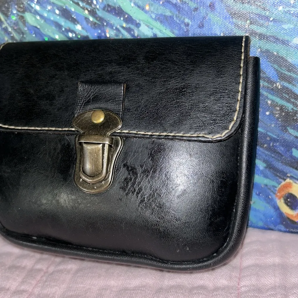 Vintage Black Genuine Leather Pouch for Belt - Image 2
