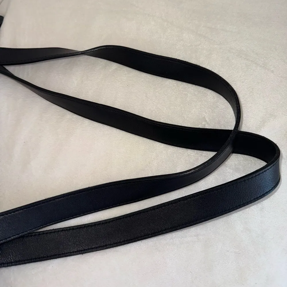 RARE Vintage Guess Genuine Leather Black Leather Bucket Tote Shoulder Bag Purse - Image 10