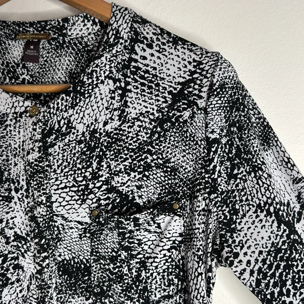 Dana Buchman Animal White/Black Snake Print Long Sleeve Button Front Blouse sz M - Image 5