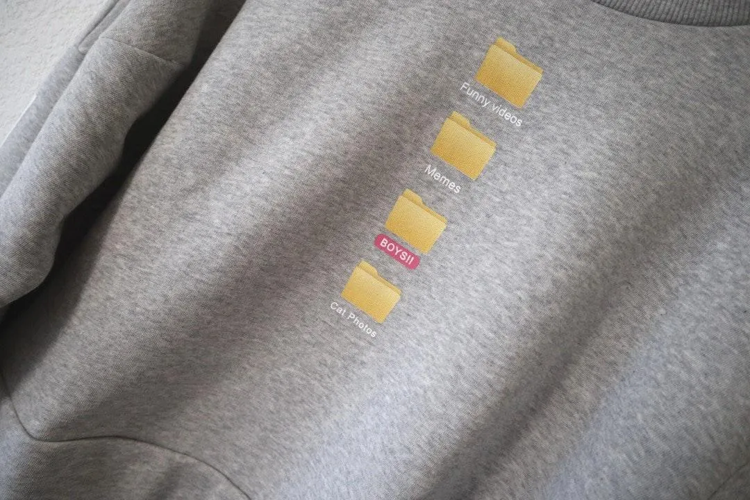 Graphic Cropped Sweater - Image 9