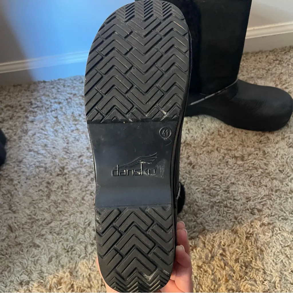 Dansko Black Fur-Lined Women's Clog Boots size 41 - Image 3
