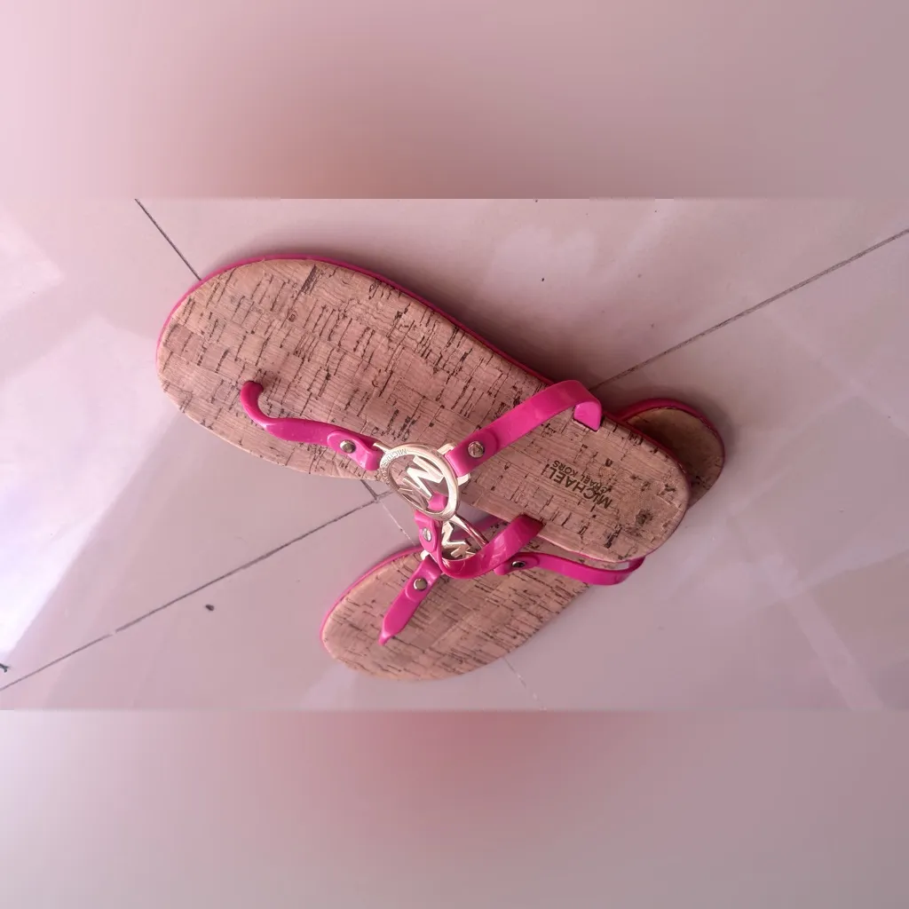 Michael Kors Hot Pink  Jelly T-Strap Cork Thong Sandals Gold MK Logo  7M Used - Image 7