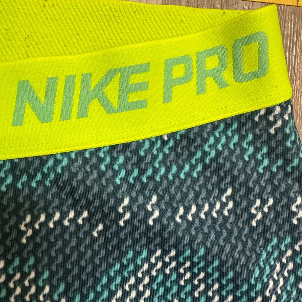Nike Pro Dri-Fit Hyperwarm Nordic Base Leggings, Size Small - Image 5