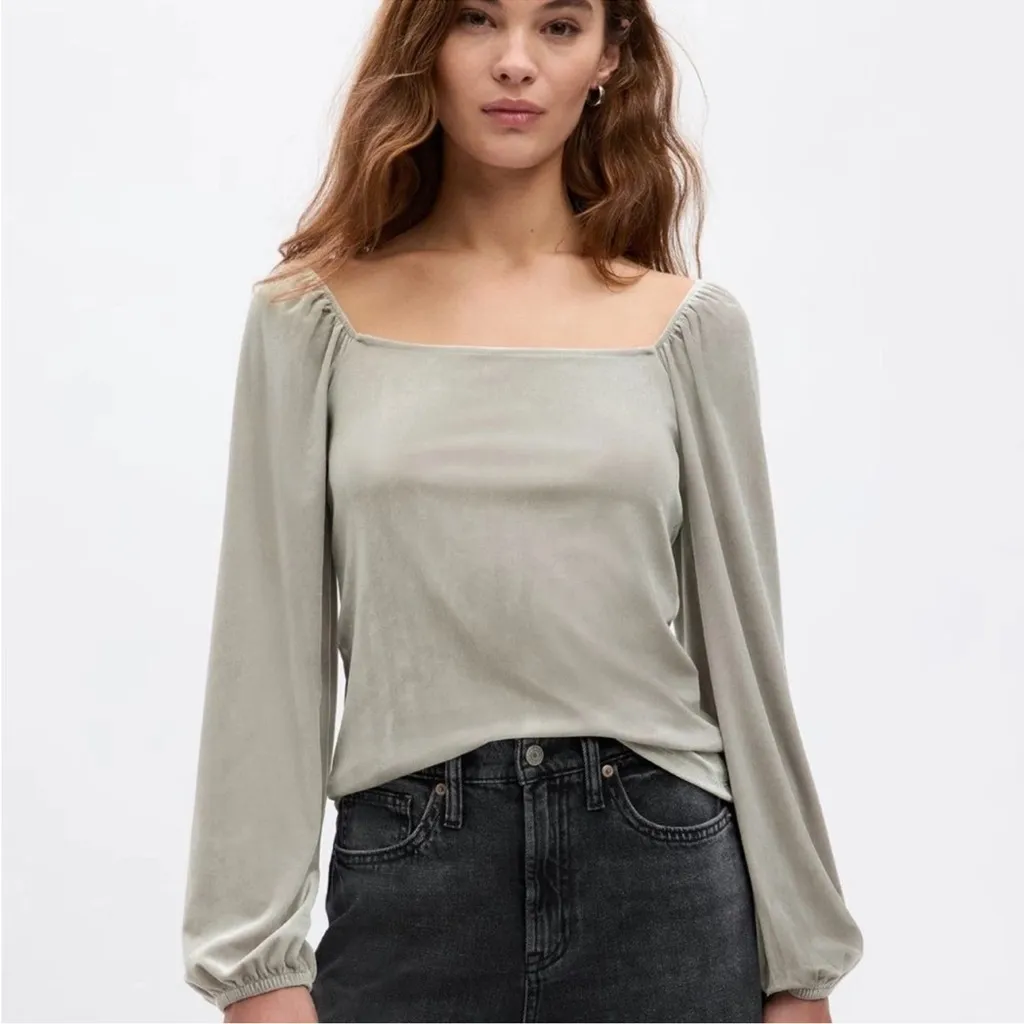 Gap Velvet Puff Sleeve Top NWT size Medium Tropic Green Long Sleeve Square Neck‎ - Image 10