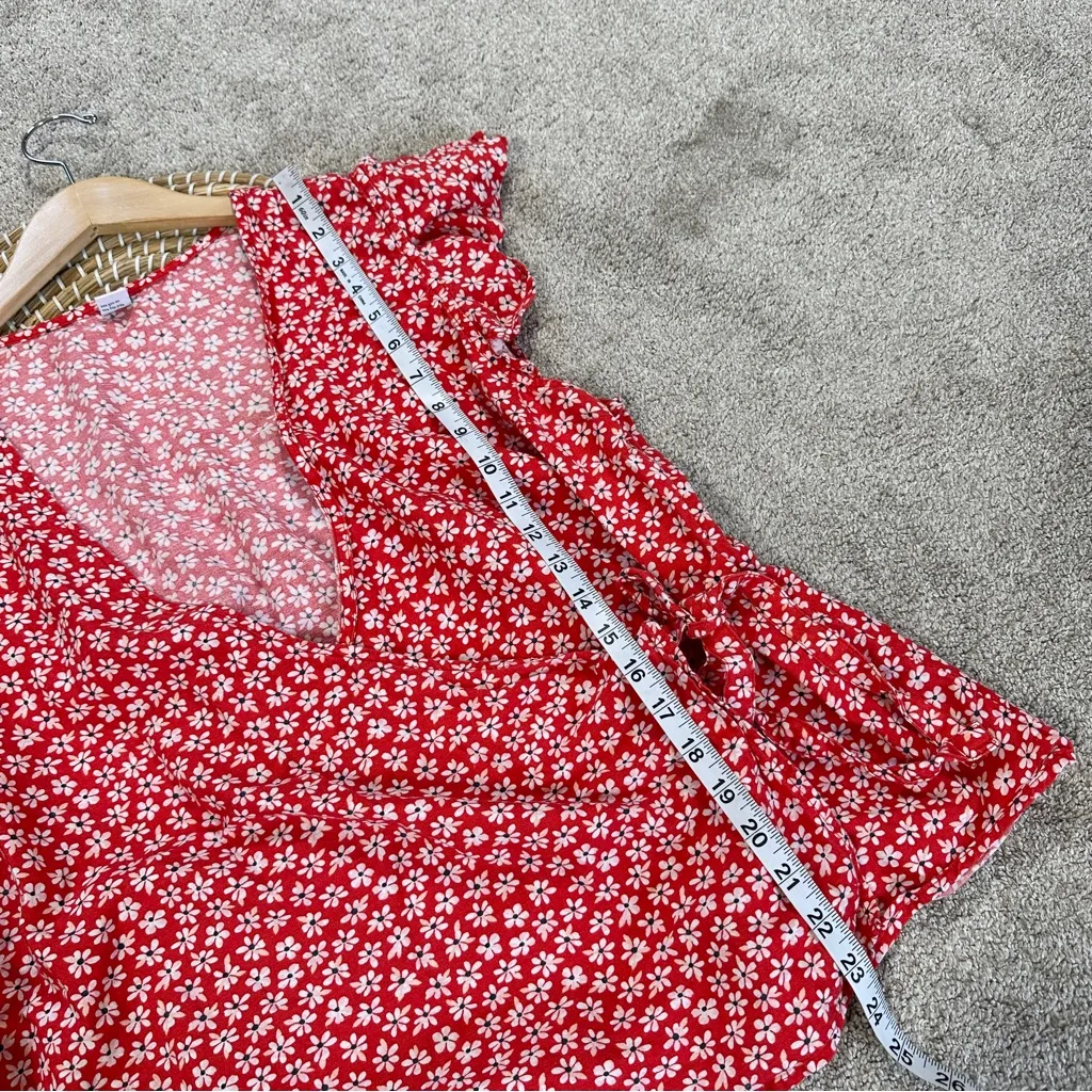 Old Navy Women’s Shortsleeve Wrap Top Side Tie Cottagecore in Red Floral XL - Image 13