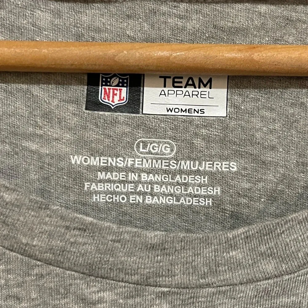 NWT! Women’s Cleveland Browns football gray short sleeve t-shirt Size Large - Image 5