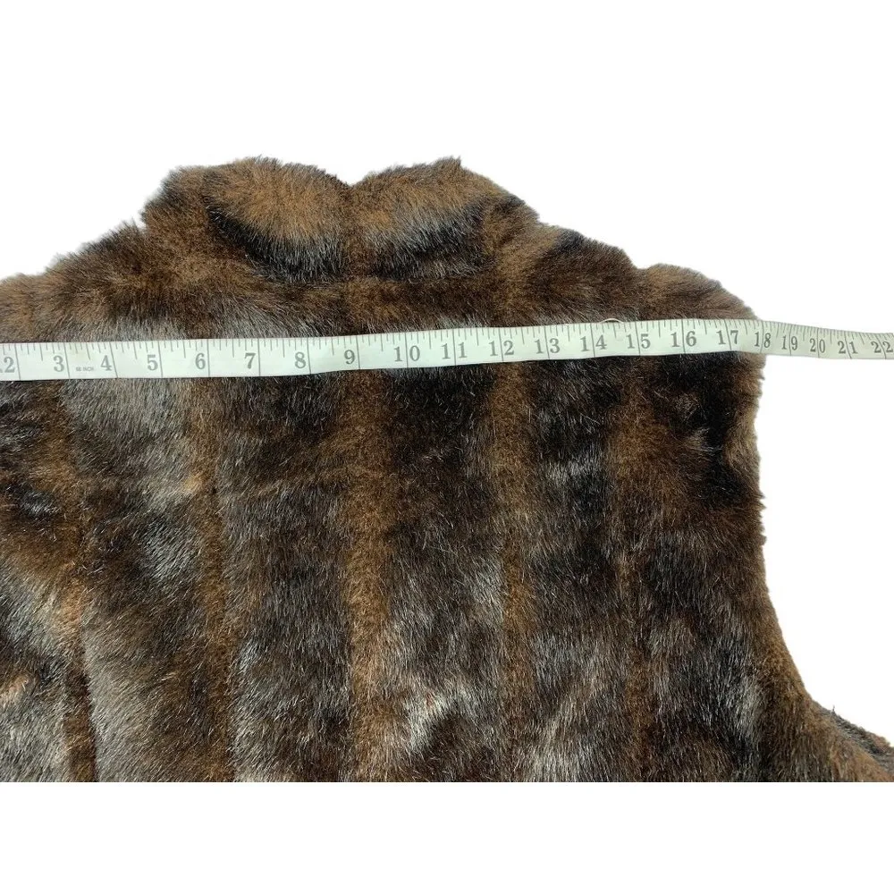 Preston & York II Women's Beary Fuzzy Vest - Image 6