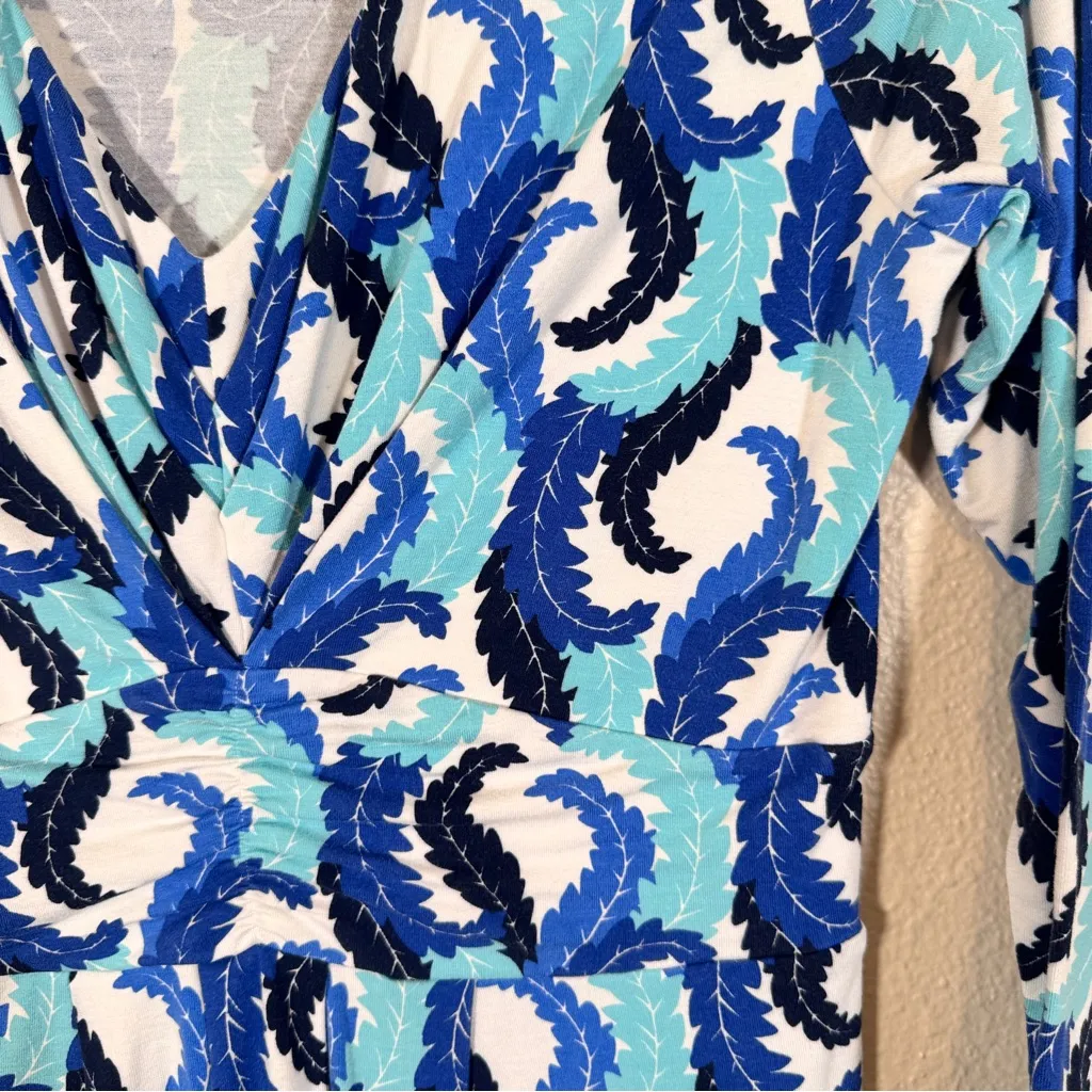 Boden White Blue Feather Print Faux Wrap Mini Dress Womens 8 3/4 Sleeve Jersey - Image 3