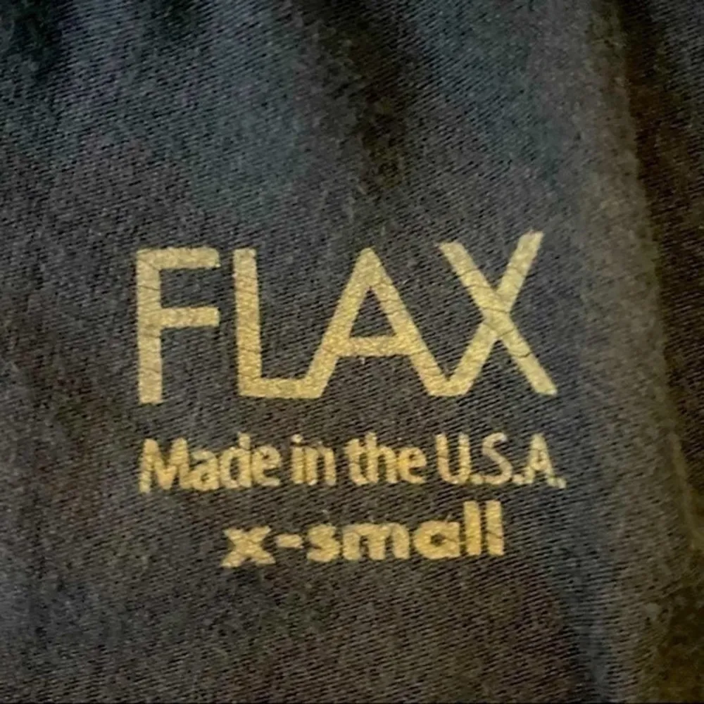 FLAX blue cotton blend capris leggings in size XS. EUC - Image 3