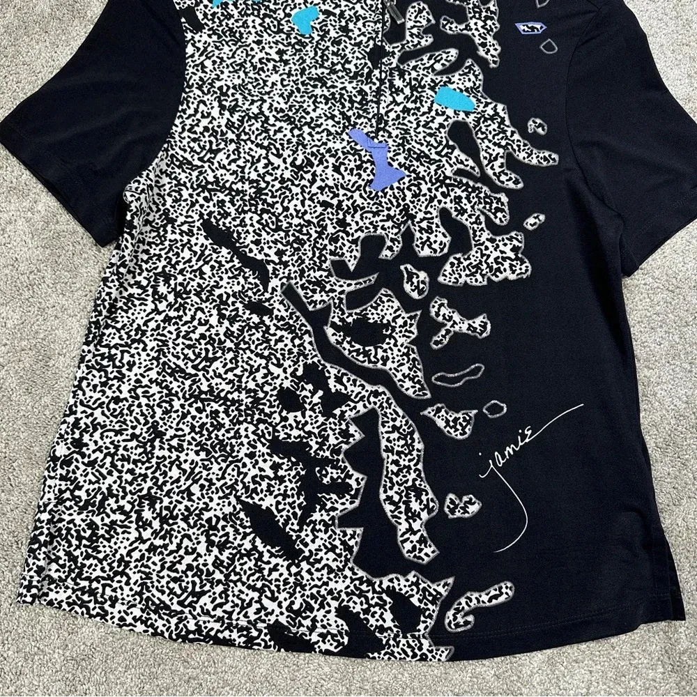 Jamie Sadock Women’s Golf Top High Neck Shortsleeve 1/4 Zip Black Abstract S - Image 4