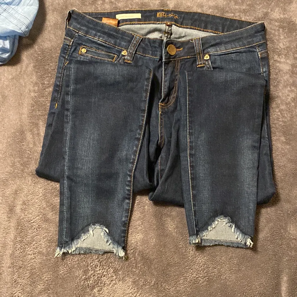 Anthro kut from the cloth Connie ankle skinny—lightly distressed curved raw hem - Image 4