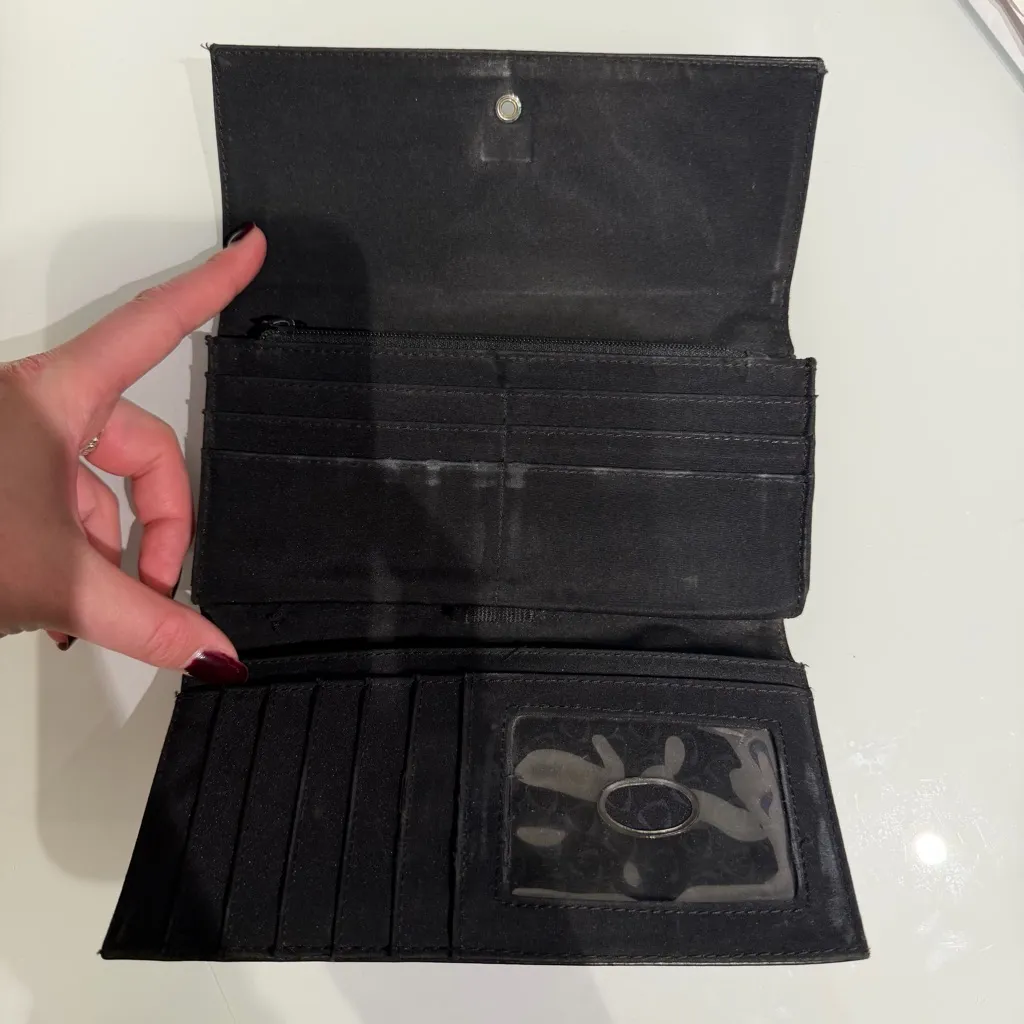 Liz Claiborne Black Leather Wallet - Image 3