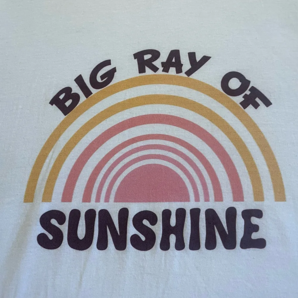 “BIG RAY OF SUNSHINE” 100% Cotton Short - Image 5