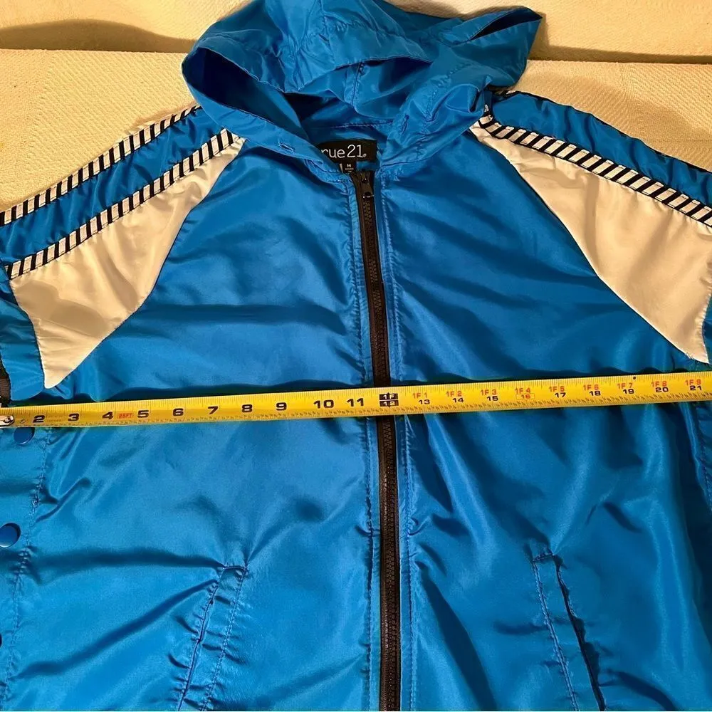 Y2K Rue 21 Savage Blue/White/Blk Medium Hoodie Windbreaker NWOT No String Hoodie - Image 3