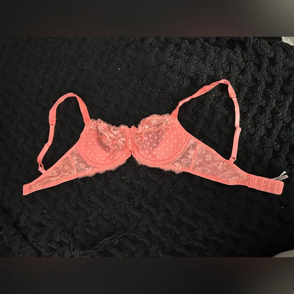 Victoria’s Secret Dream Angel Push Up Without Padding Coral 34C - Image 4