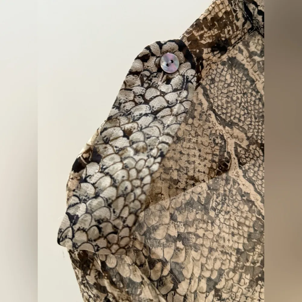 EQUIPMENT FEMME 100% Silk Python Print Button Up Blouse Semi Sheer Blouse Small - Image 9