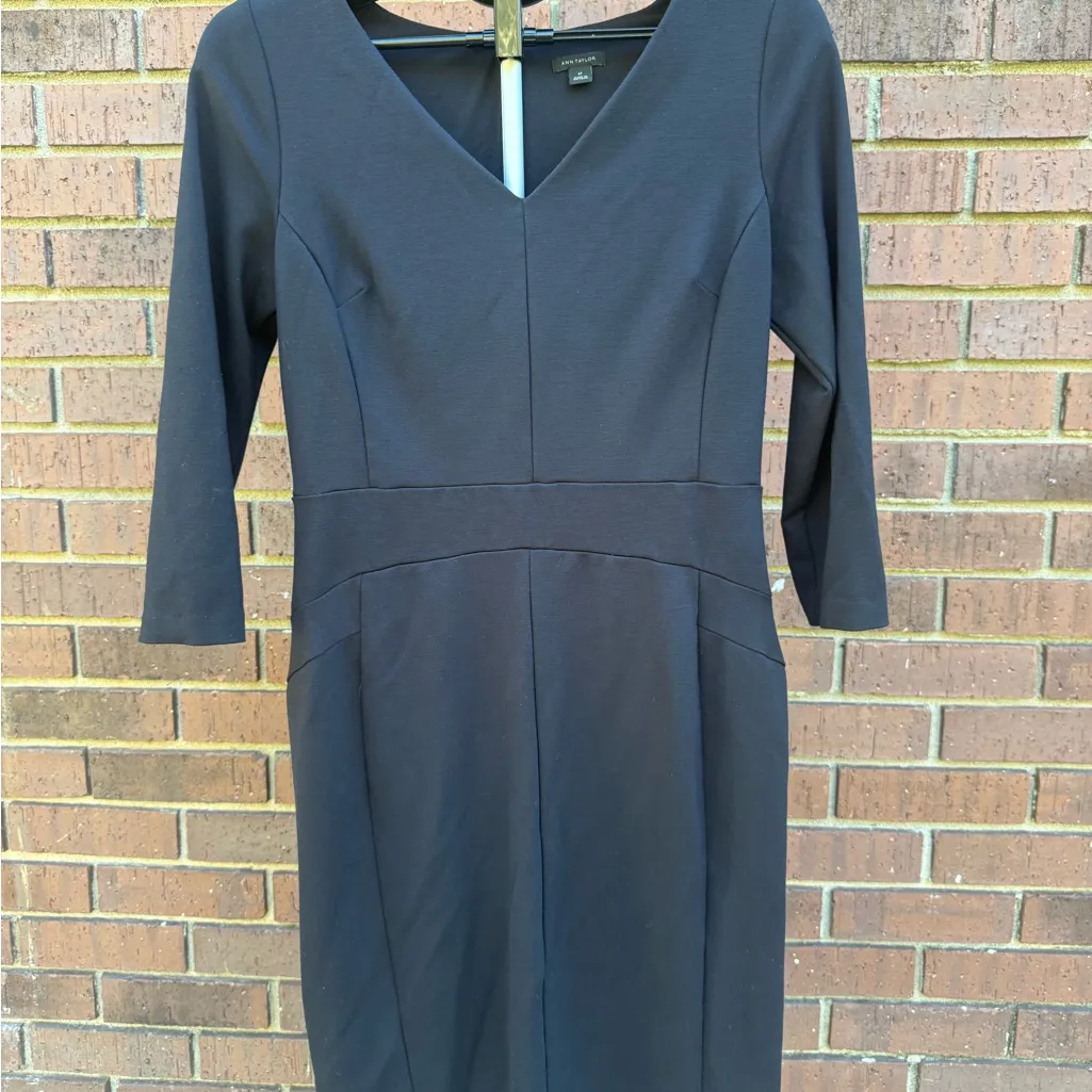 Ann Taylor Black Sheath Dress Womens Size 6 Tall V Neck 3/4 Sleeve Business EUC - Image 5